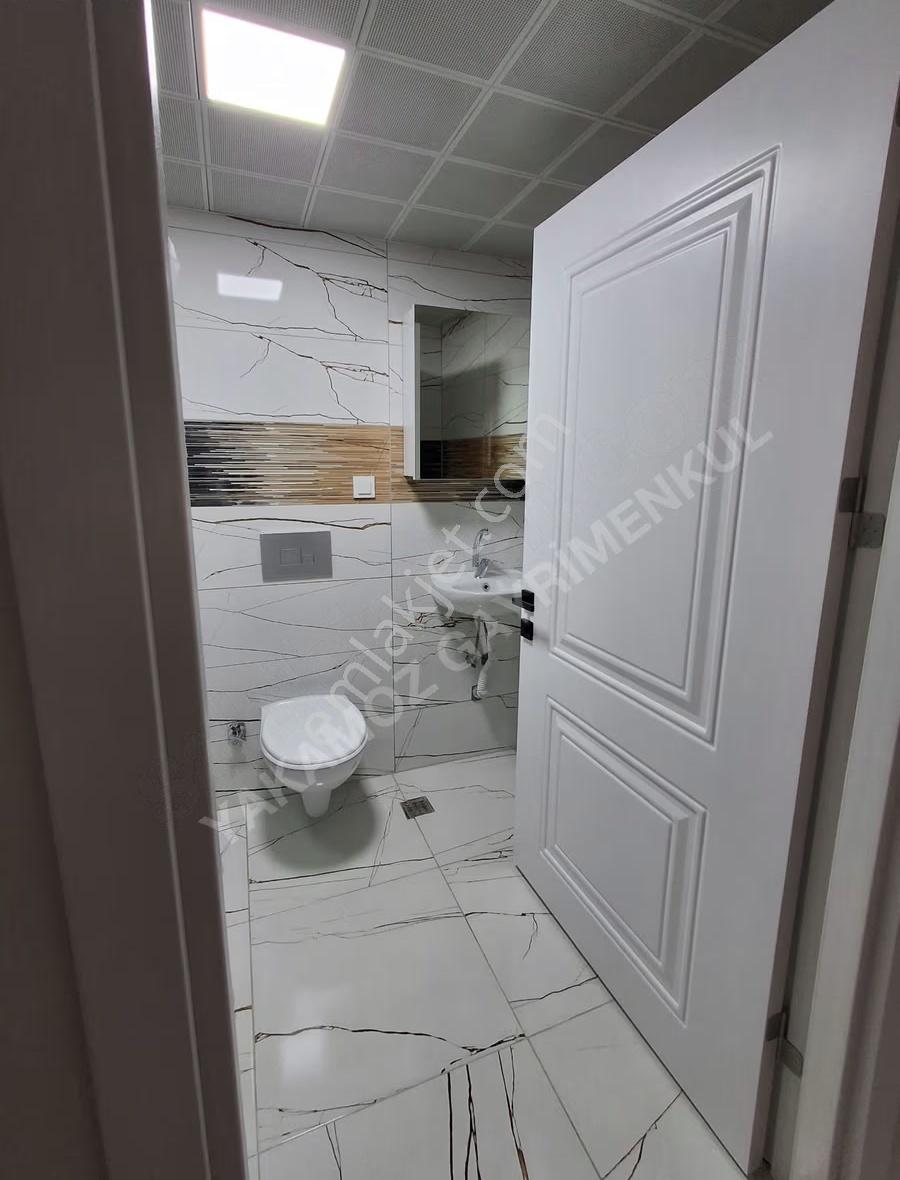 Şehir Merkezinde Sıfır Eşyalı Modern 1+1! - Görsel 7