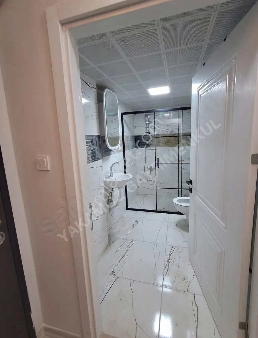 Şehir Merkezinde Sıfır Eşyalı Modern 1+1! - Görsel 3