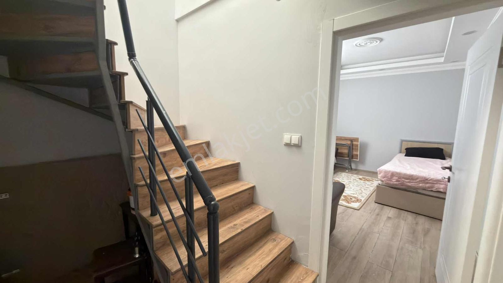Remax Dem'den Cumhuriyet Mah. Alttan Isıtmalı 2+0 Kiracılı Daire - Görsel 7