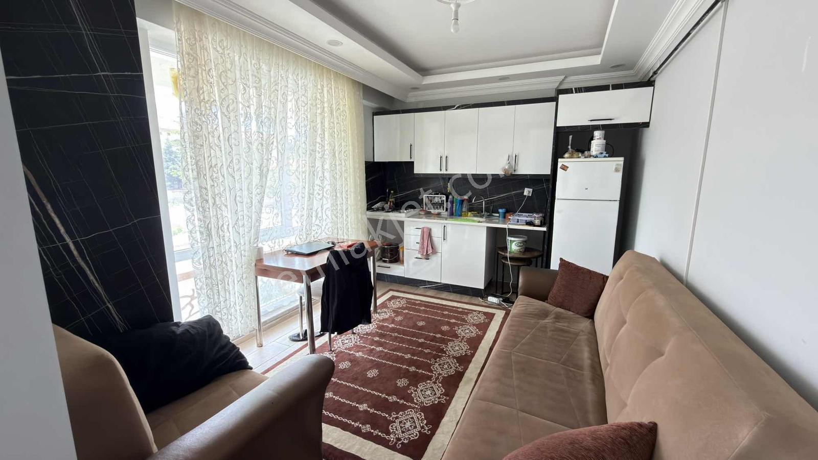 Remax Dem'den Cumhuriyet Mah. Alttan Isıtmalı 2+0 Kiracılı Daire - Görsel 11