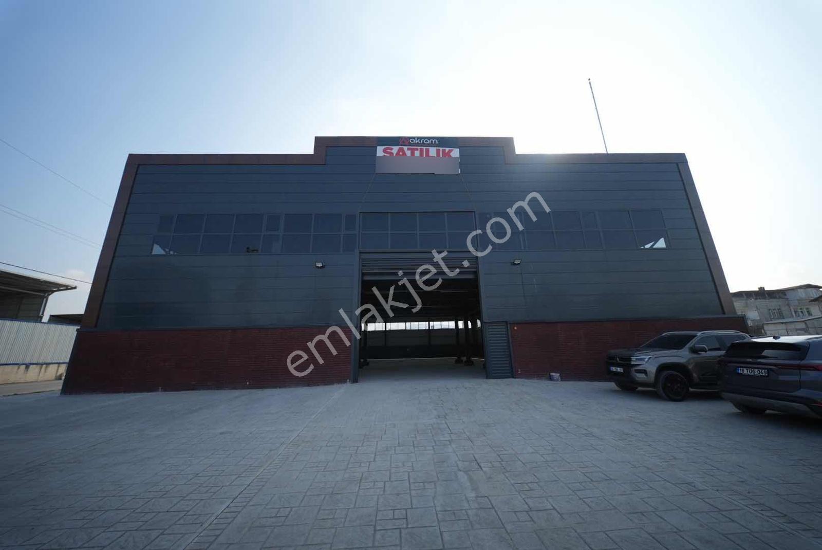 Akram'dan Başsikele'de Kiralık Depo