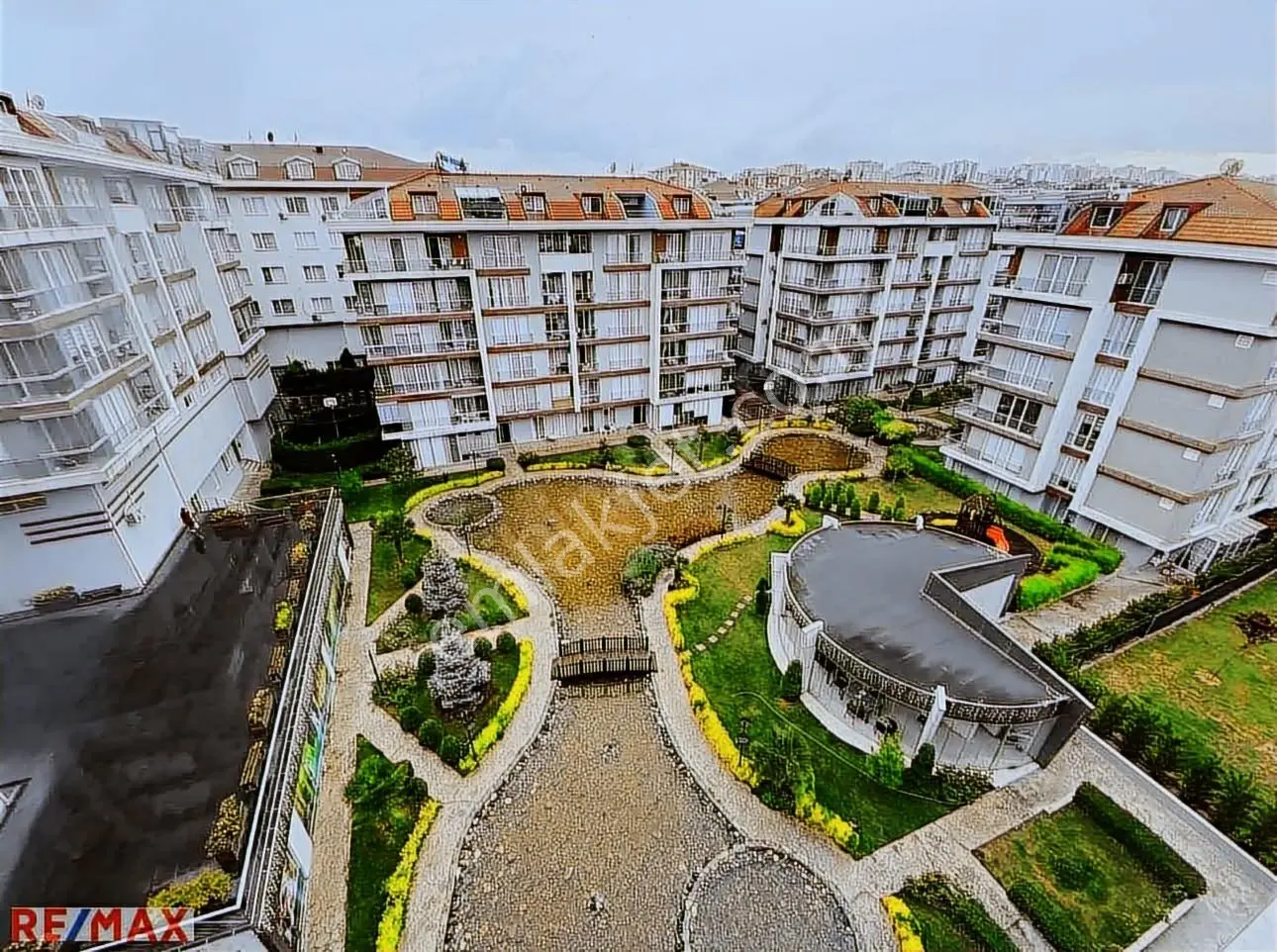 Remax Hedef Den Beykent Locca Sitesi Peyzaj Cephe 4+2 Dublex