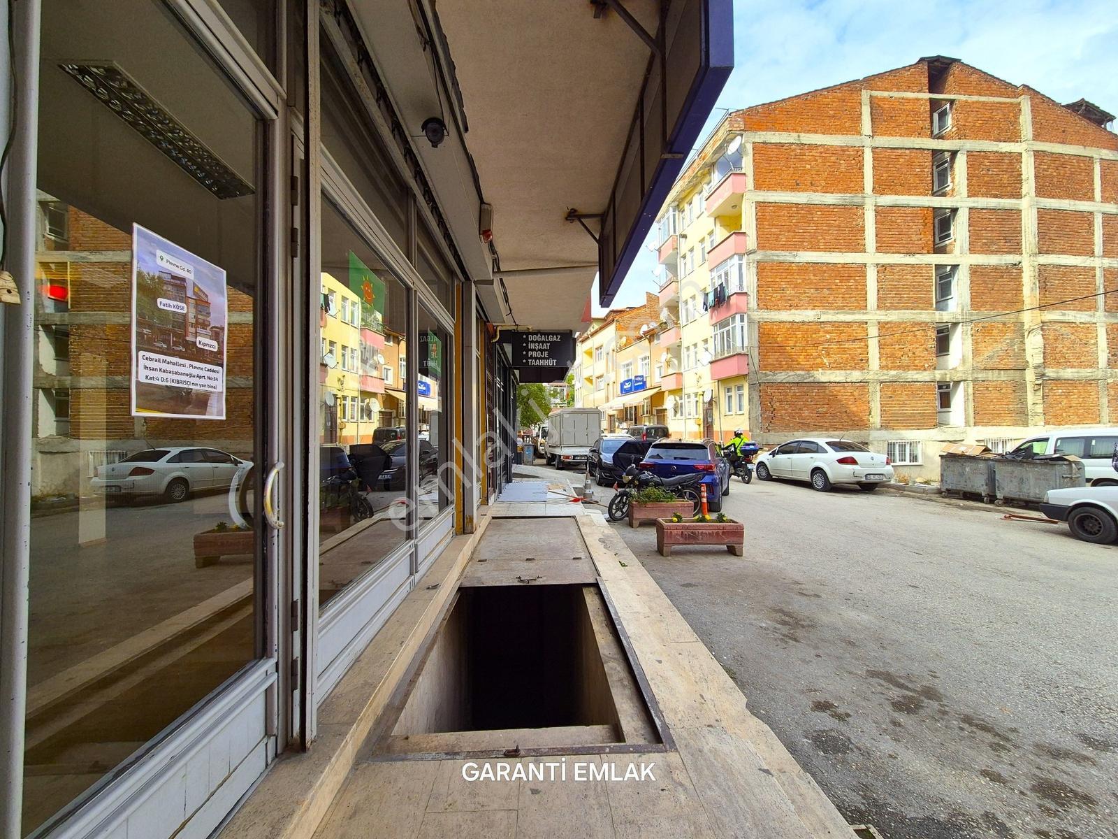 Garanti Emlak'tan ▒ Çarşı Merkezinde ▒ Kiralık 200 M² ▒ Dükkan. - Görsel 11
