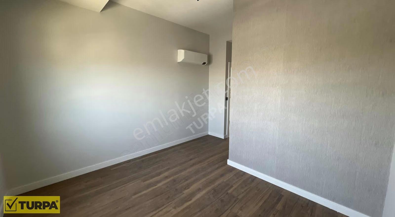 Urla Peder Villaları'nda 4+1 Satılık Havuzlu Villa - Görsel 23