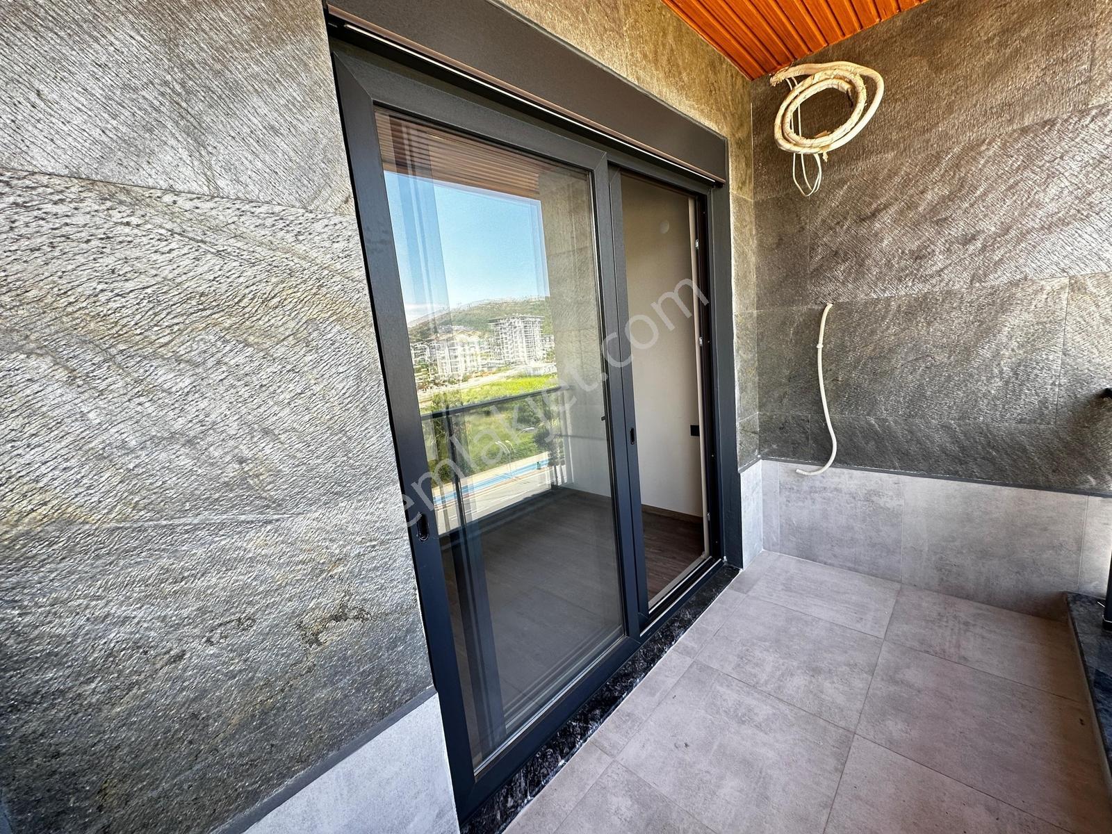 Denizyoluna Sıfır Konumda Kiralık 3+1 Dubleks Daire - Görsel 3