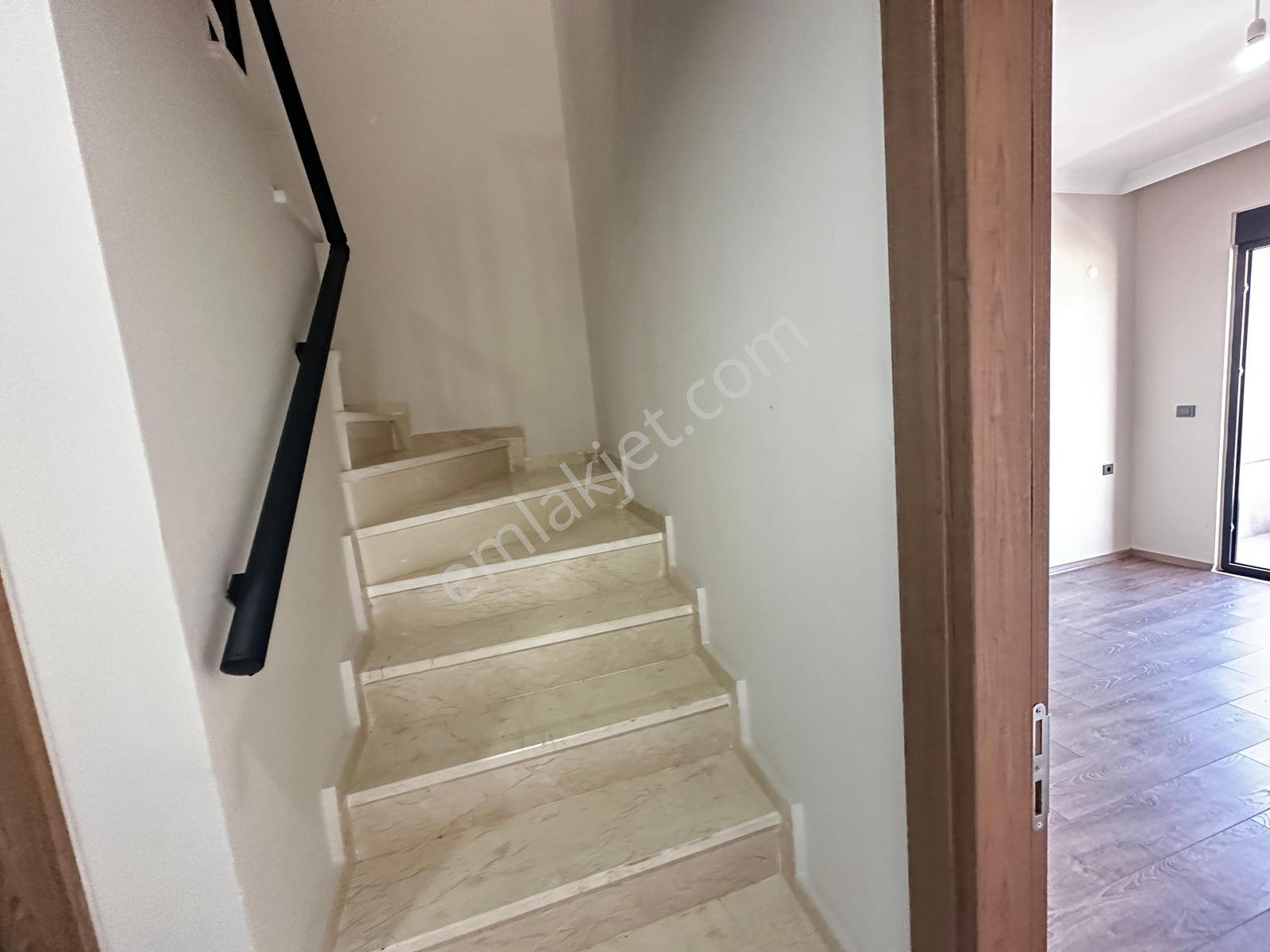 Denizyoluna Sıfır Konumda Kiralık 3+1 Dubleks Daire - Görsel 11