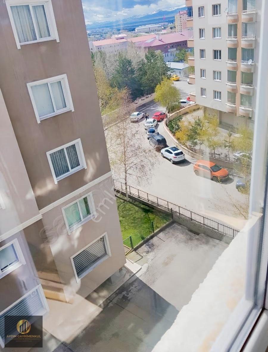 Terminal Caddesinde 4 Artı 1 Satılık Lüks Arakat Daire - Görsel 13