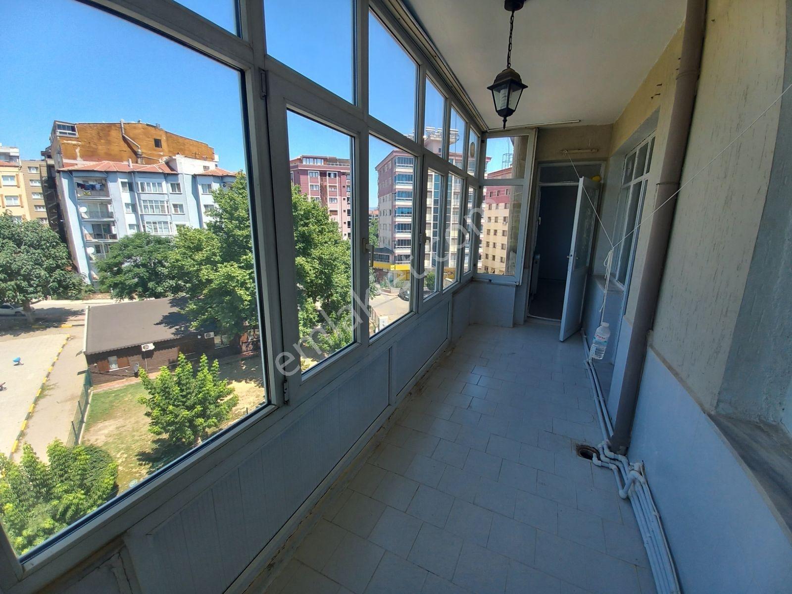 Tadilatlı Doğalgazlı 3+1 Dairemiz Satılık, Tuna Gayrimenkulden - Görsel 11