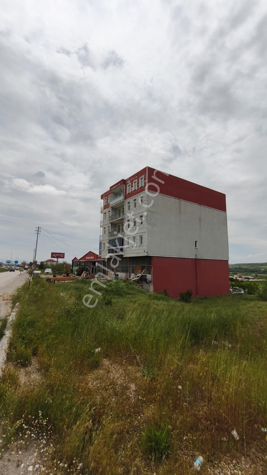 Mabelden Suluovada Ana Yola Sıfır Ticari Arsa - Görsel 6