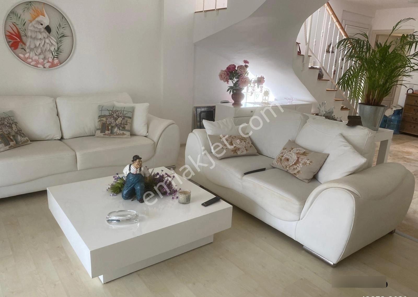 Ren'den Çeşme Alaçatıda 3+1 Kiralık Villa - Görsel 16