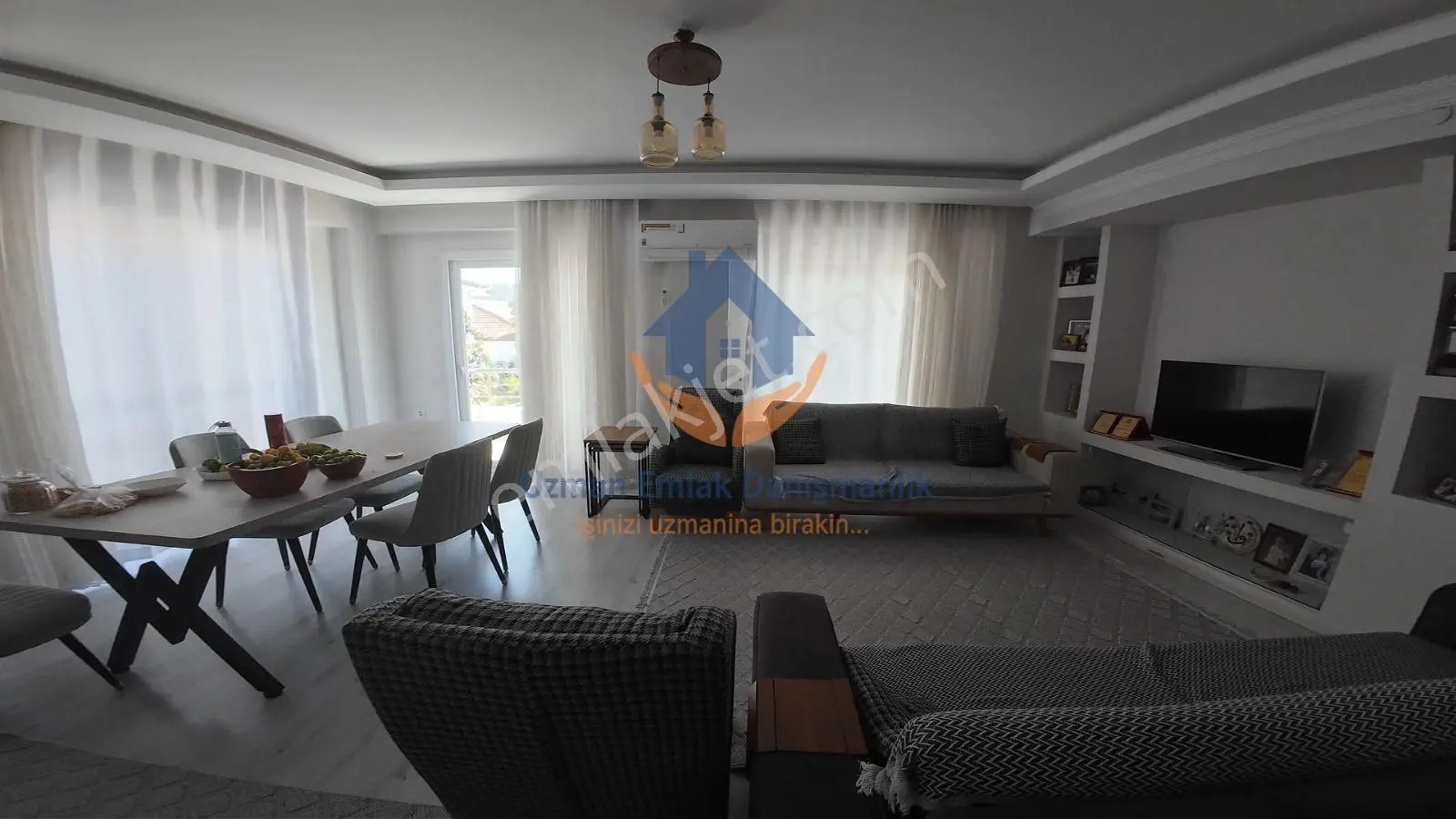 Foça Satılık Fırsat Müstakil Giriş 4+1 Daire