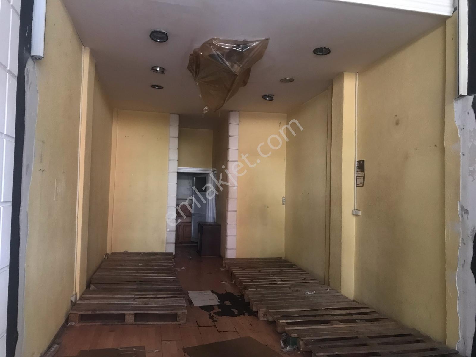 Bakırköy De Yatırımlık Depolu Dükkan Satılık - Görsel 4