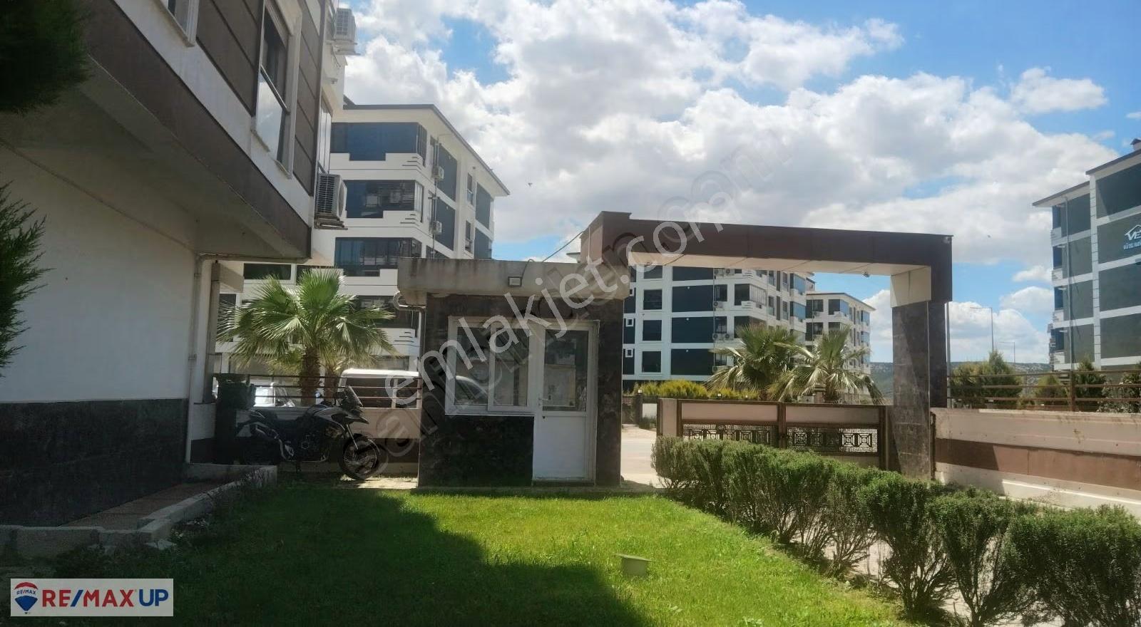 Torbalı Şeker Sitesinde 160 M² Net Kullanım Alanlı Geniş 3+1! - Görsel 31