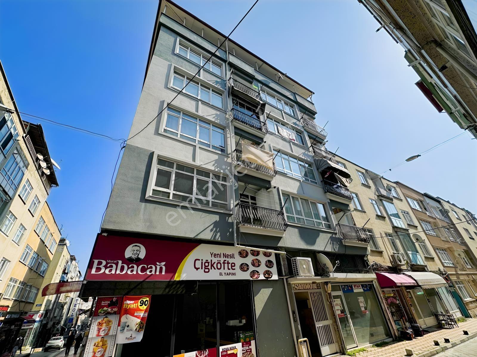 Deneyim'den İlkadım Ağabali Caddesi'ne Cephe 2+1 Kiralık Daire - Görsel 11