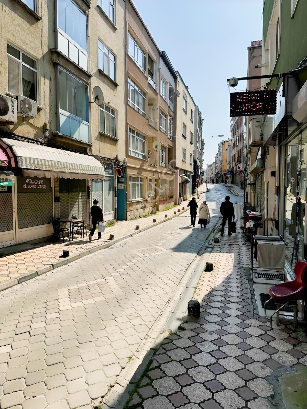 Deneyim'den İlkadım Ağabali Caddesi'ne Cephe 2+1 Kiralık Daire - Görsel 7