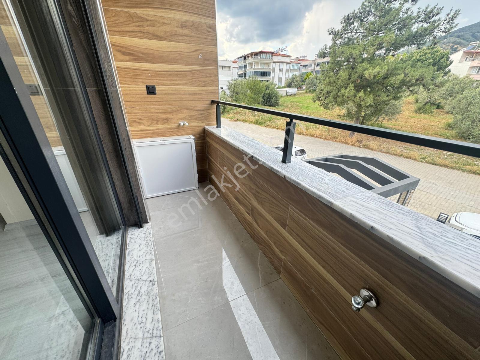 Kerim'den Altınoluk Merkez'de Site İçin'de Lüx 2+1 Satılık Daire - Görsel 11