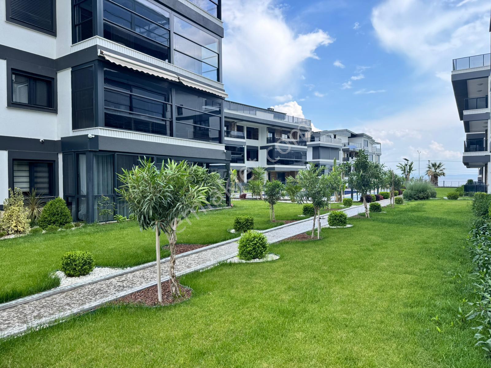 Kerim'den Altınoluk Merkez'de Site İçin'de Lüx 2+1 Satılık Daire - Görsel 31