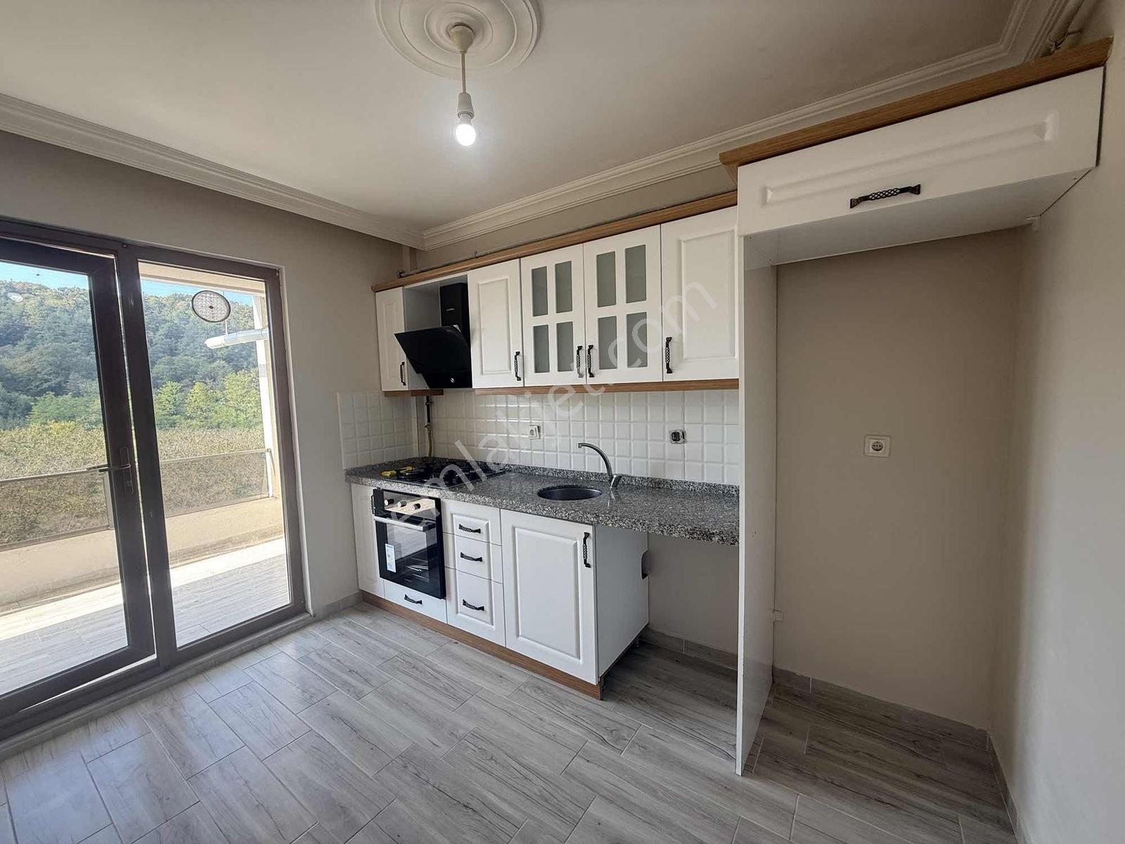 Ayşe Emlak'tan Neviyede 2+1 Kiralık Daire - Görsel 12