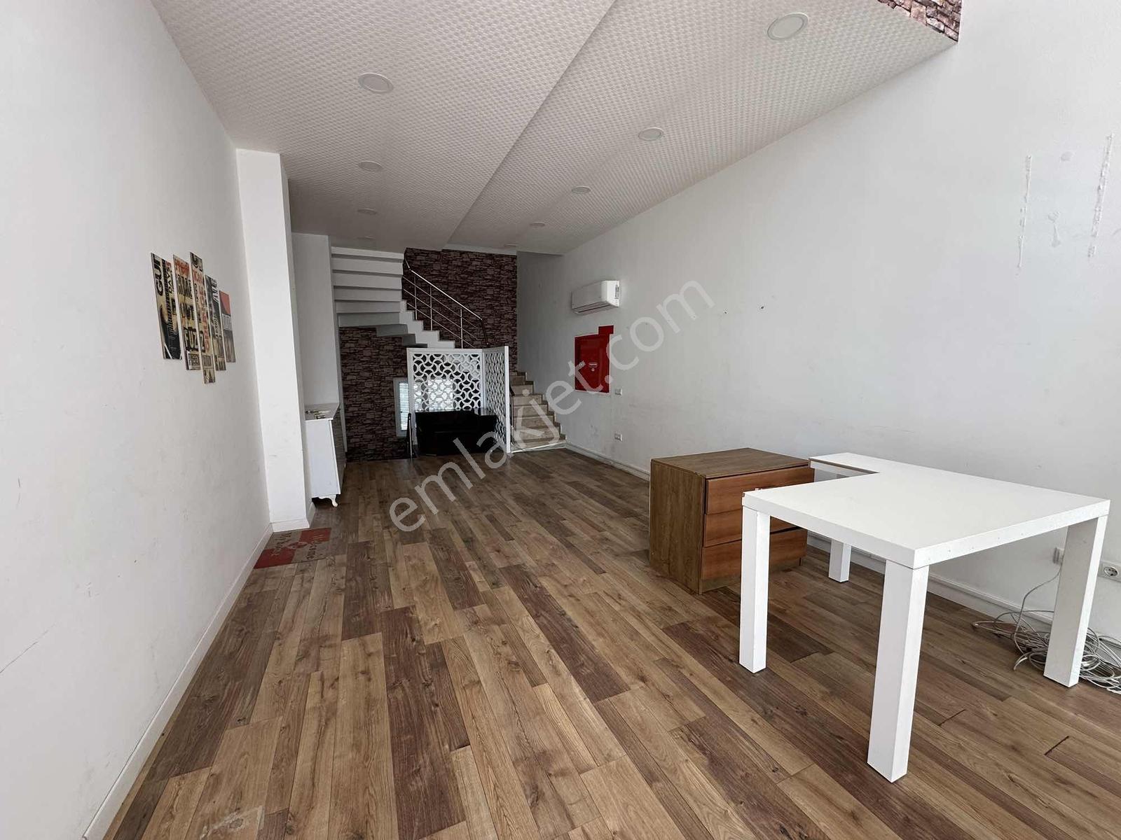 Uluç Mahallesinde 3 Katlı 155m2 Boş Satılık Dükkan - Görsel 4