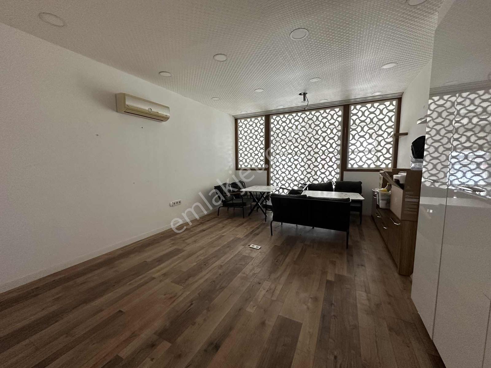 Uluç Mahallesinde 3 Katlı 155m2 Boş Satılık Dükkan - Görsel 6