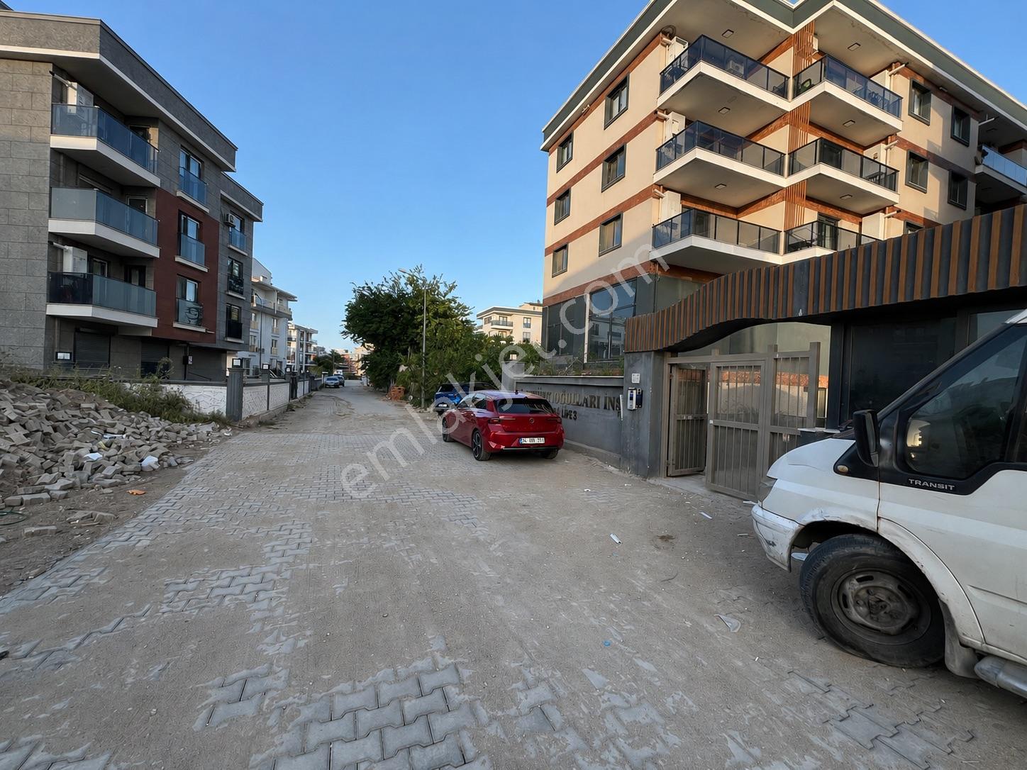 Menemen Seyrek İnönü Mah. Full Eşyalı 1+1 Kiralık Köşe Daire - Görsel 3