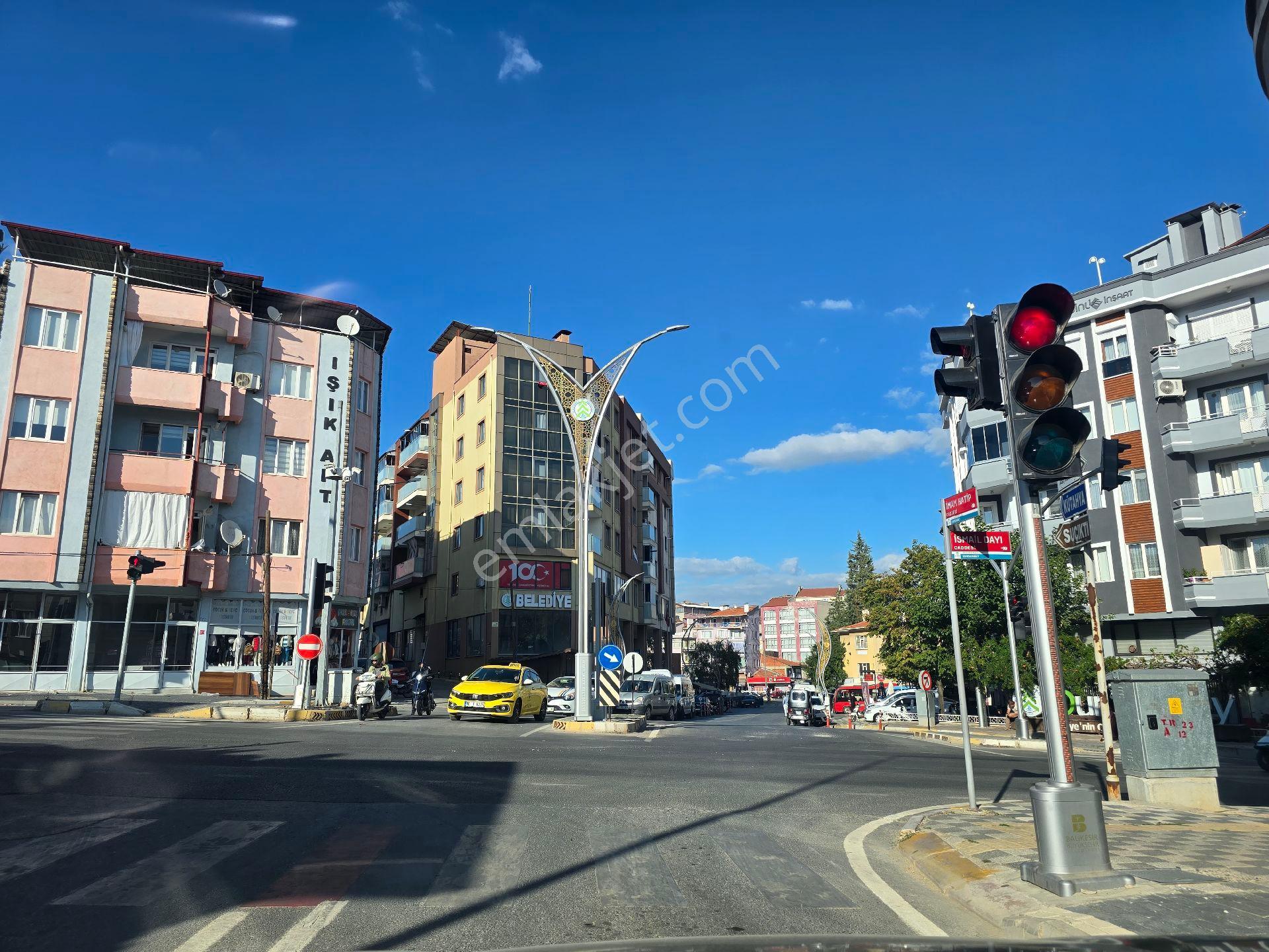 Balıkesir Dursunbey Alagüneyde 2870 M² Resmi Yola Cepheli Tarla. Elk Su Yanı, Köye 650m. Açıklamada - Görsel 5