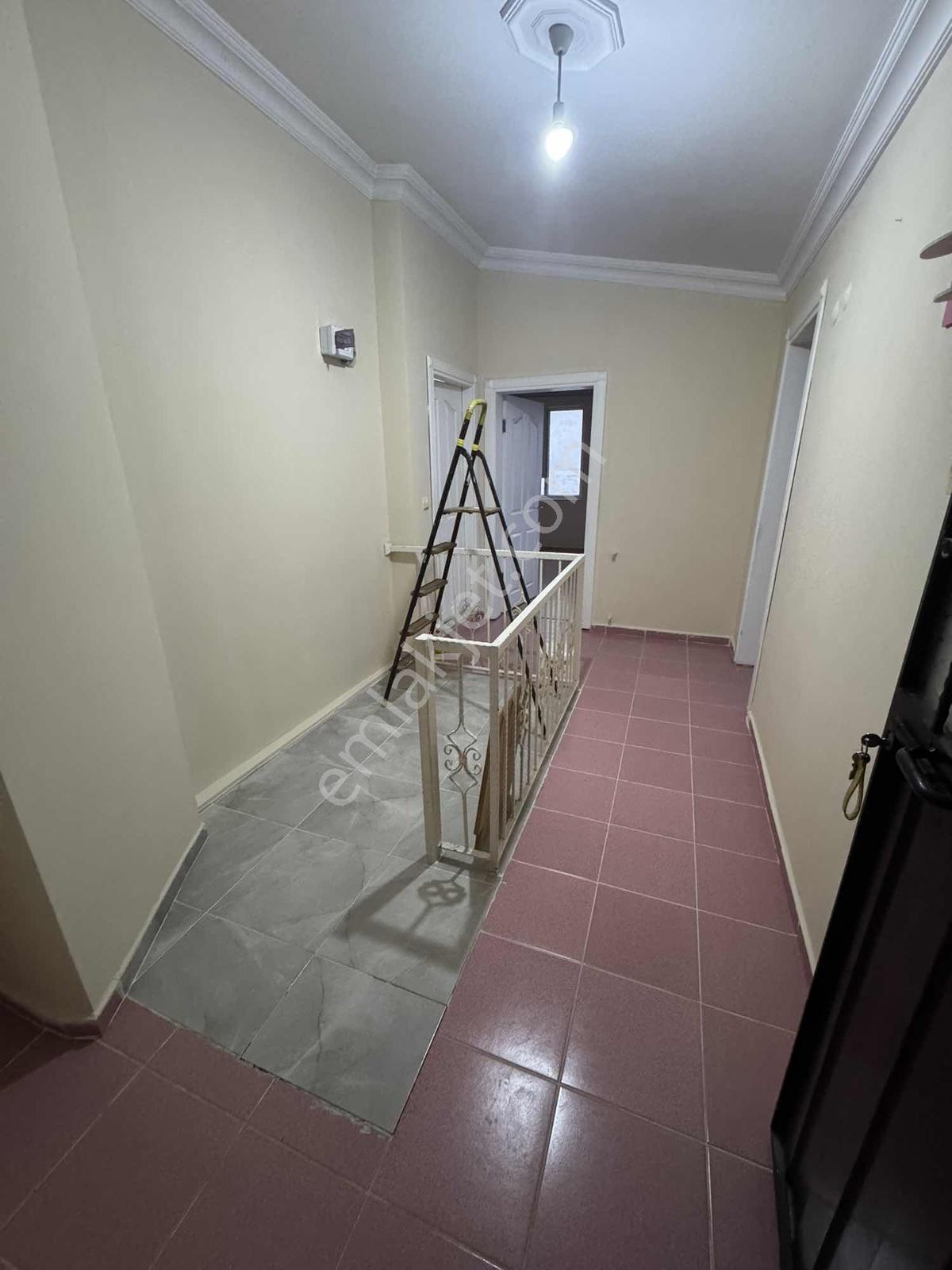 Yeni Mahallede Cadde Üstü Teras 1+1 Fırsatı - Görsel 2