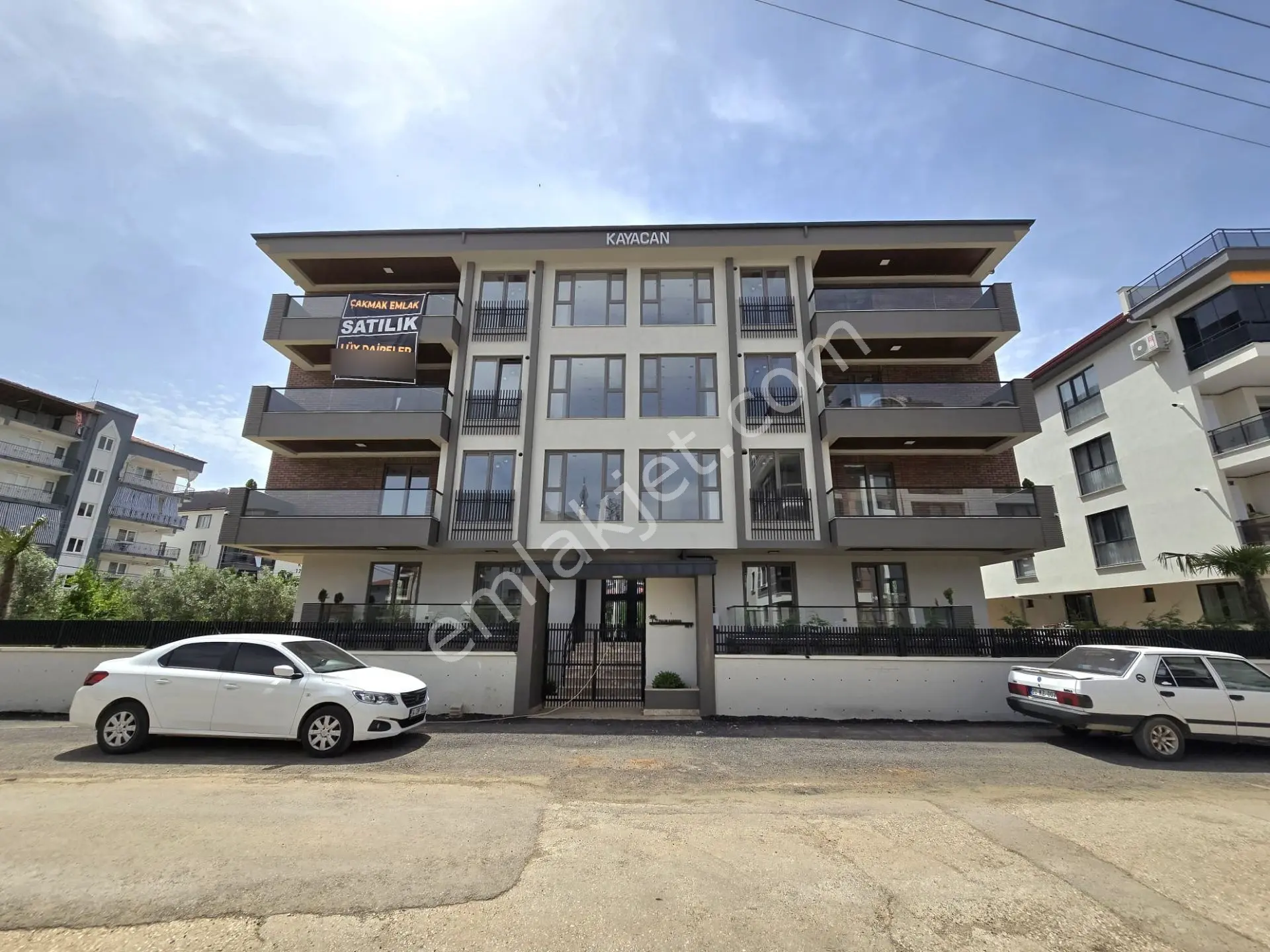 Şehir Hastanesi Yakını, Ara Kat 100 M² 2+1 Lüks Daire - Görsel 2