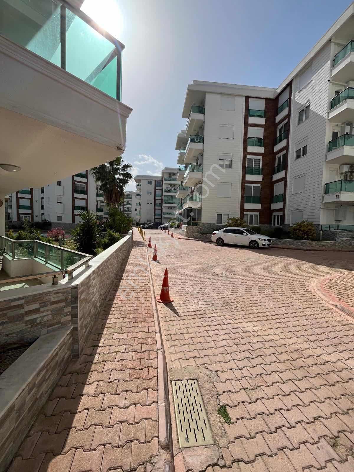 Poınt Invest'ten Gren City Lüx 2+1 Arakat Doğalgaz 7/24 Güvenlik - Görsel 24