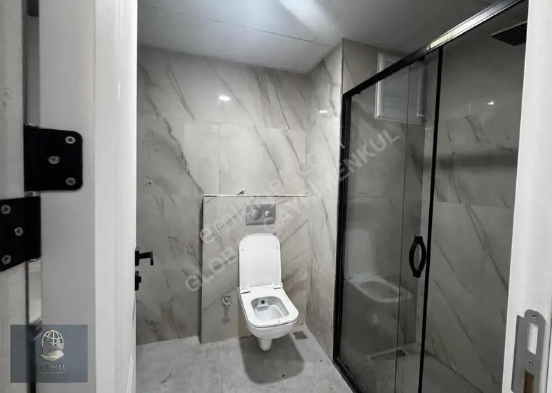 Nefes Park Civarı Site İçi Arakat Ekstra Geniş 1+1 Balkonlu