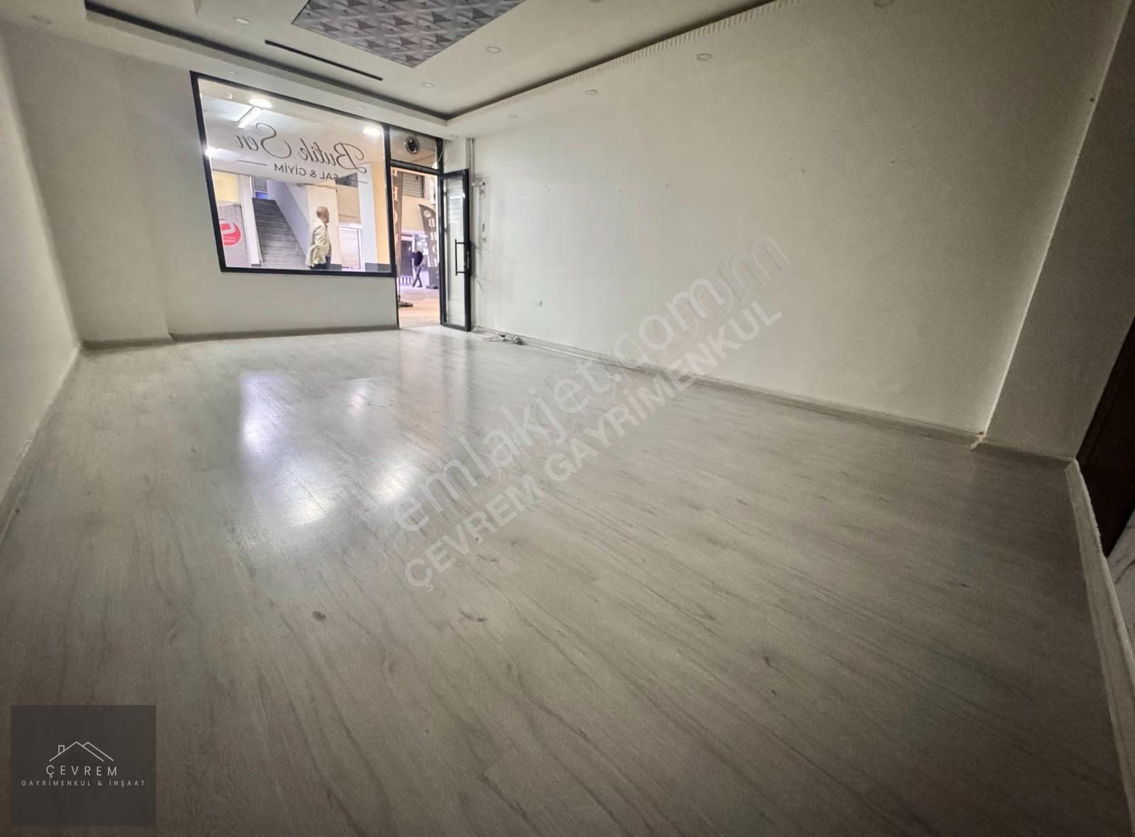 İş Hanı İçerisinde Harika Konumda Masrafsız 30m² Kiralık İş Yeri - Görsel 4