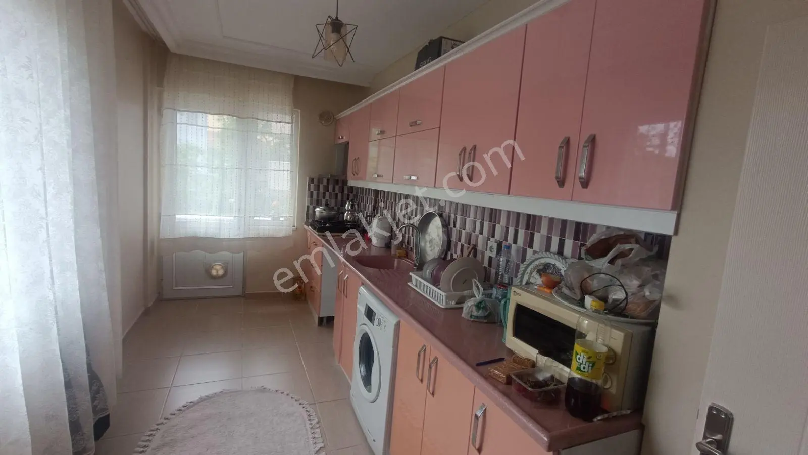 Yıldız Emlak'tan Fatih Mh. 2+1 100 M2 Acil Satılık Arakat Daire