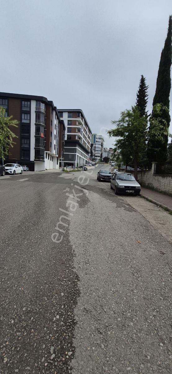 Azerbaycan Caddesi'nde Konumu Çok Güzel 3+1 Acil Satılık - Görsel 20