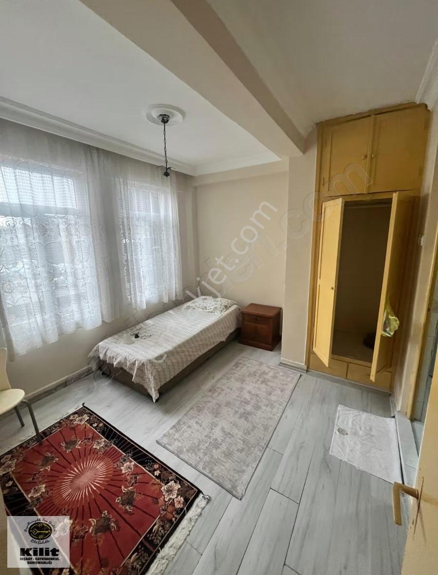 Bandırma-çarşı Merkezde 2+1 Eşyalı Kiralık Daire - Görsel 3