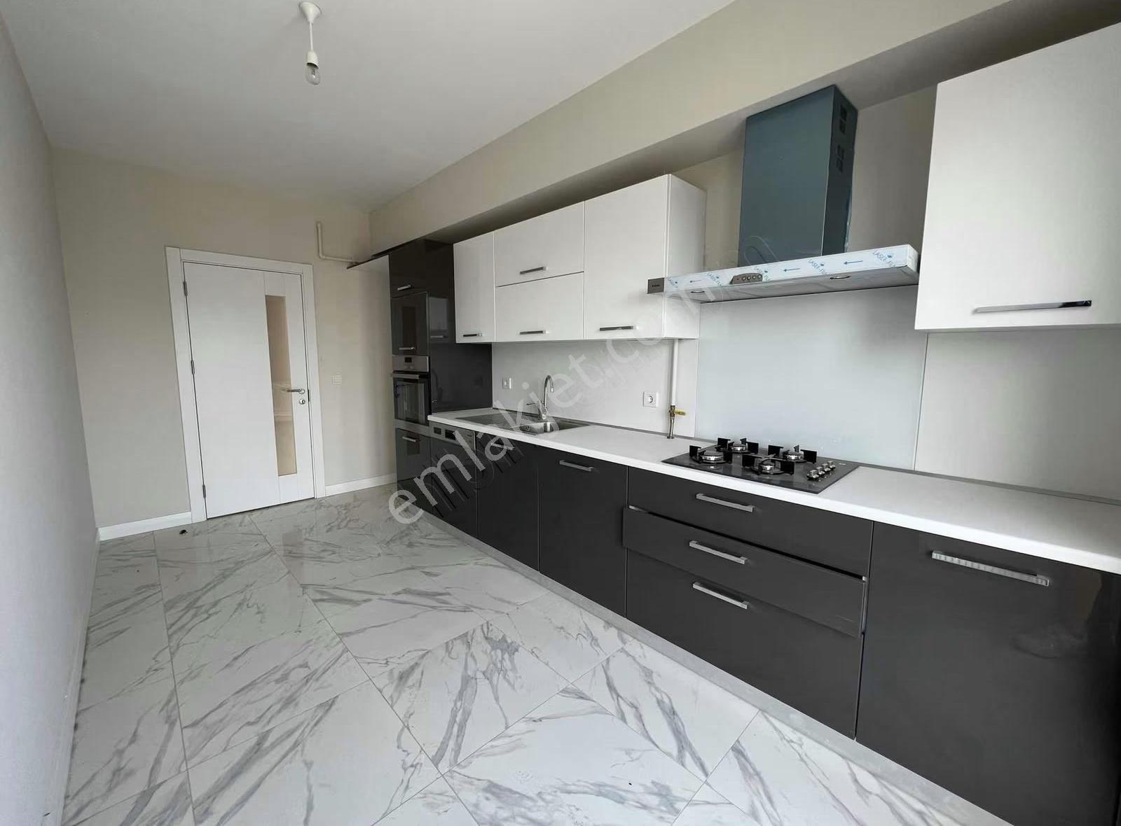 Suryapı Gölbahçe Uzmanı Suna Çakmaktan Kiralık Dublek 4+1 - Görsel 34