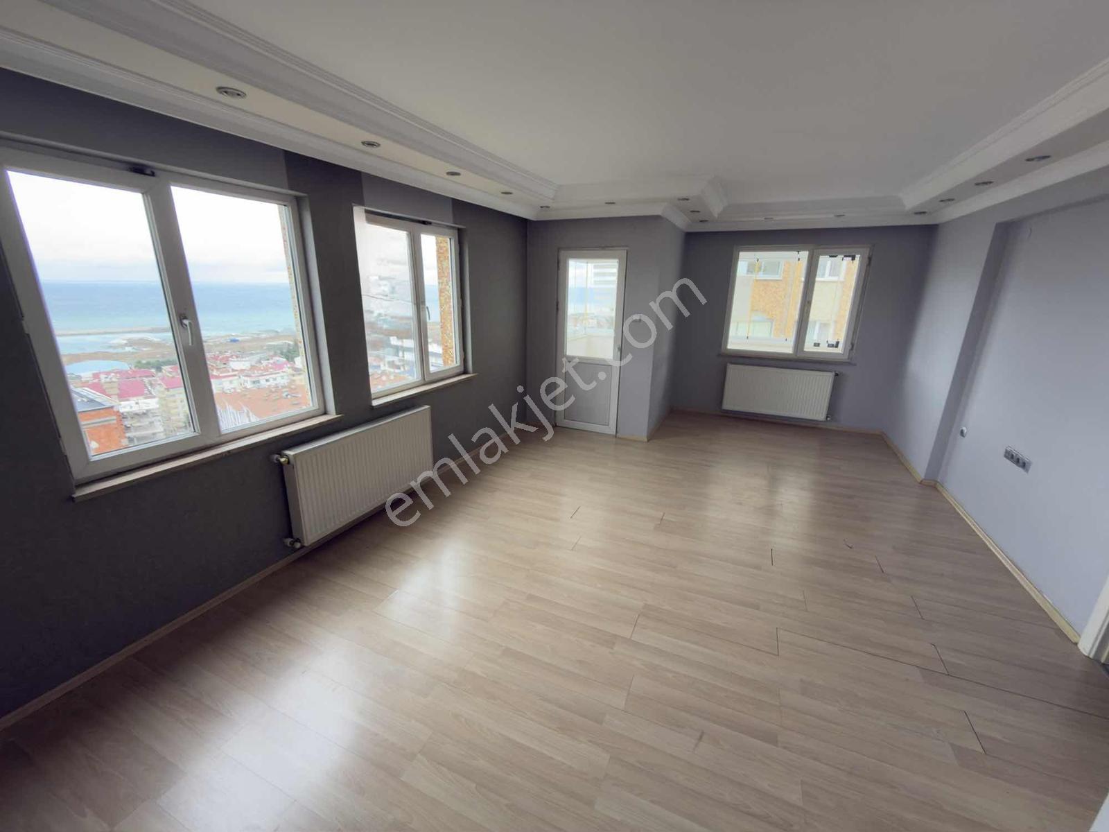 Trabzonda Manzaralı Site İçi Daire - Görsel 28