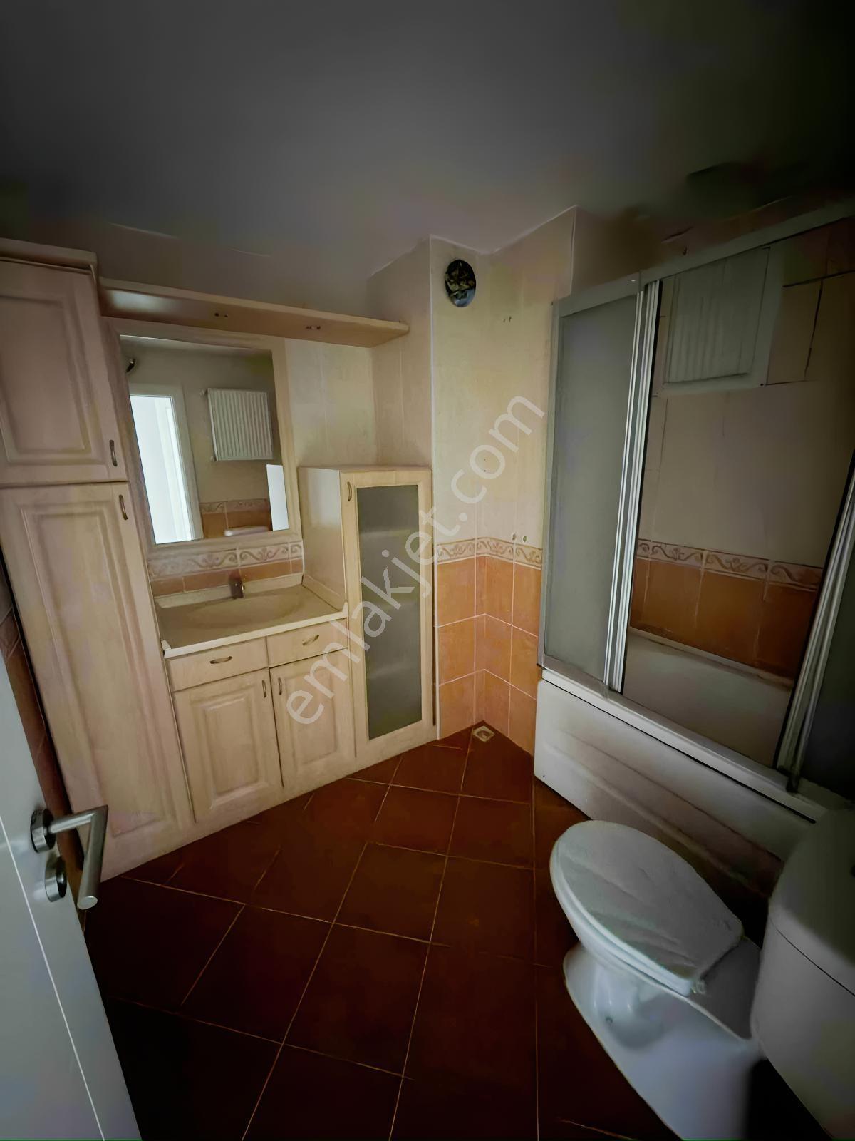 Trabzonda Manzaralı Site İçi Daire - Görsel 7