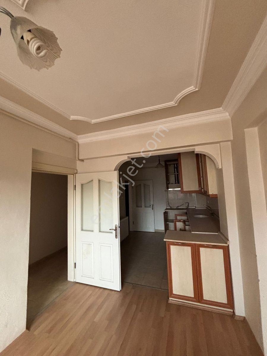 Remax Area Dan Cadde Üzerinde Fırsat Daire - Görsel 15