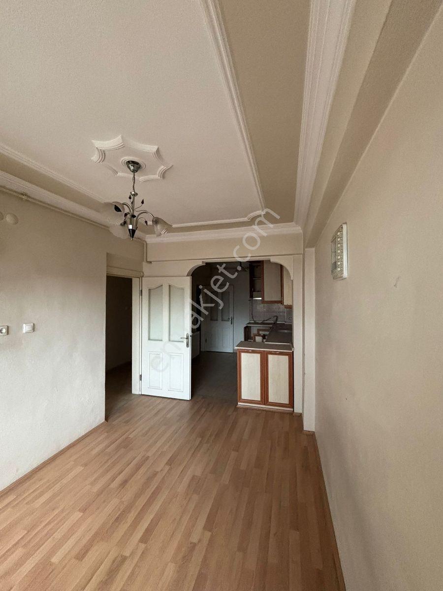 Remax Area Dan Cadde Üzerinde Fırsat Daire - Görsel 32