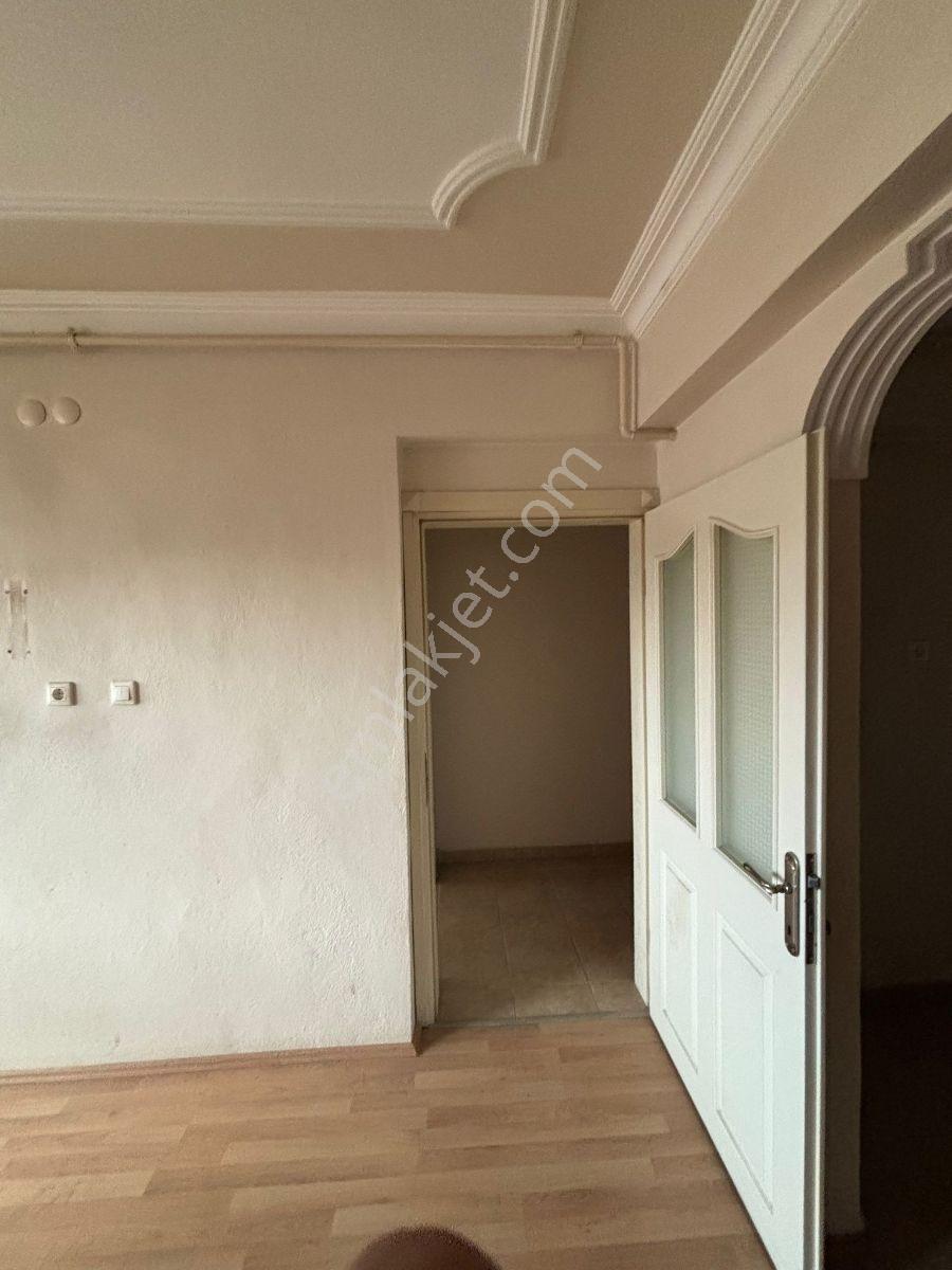 Remax Area Dan Cadde Üzerinde Fırsat Daire - Görsel 5