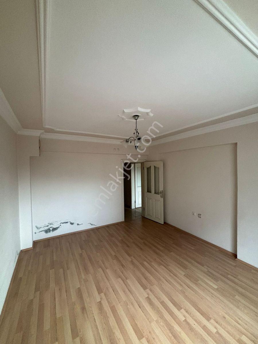 Remax Area Dan Cadde Üzerinde Fırsat Daire - Görsel 17