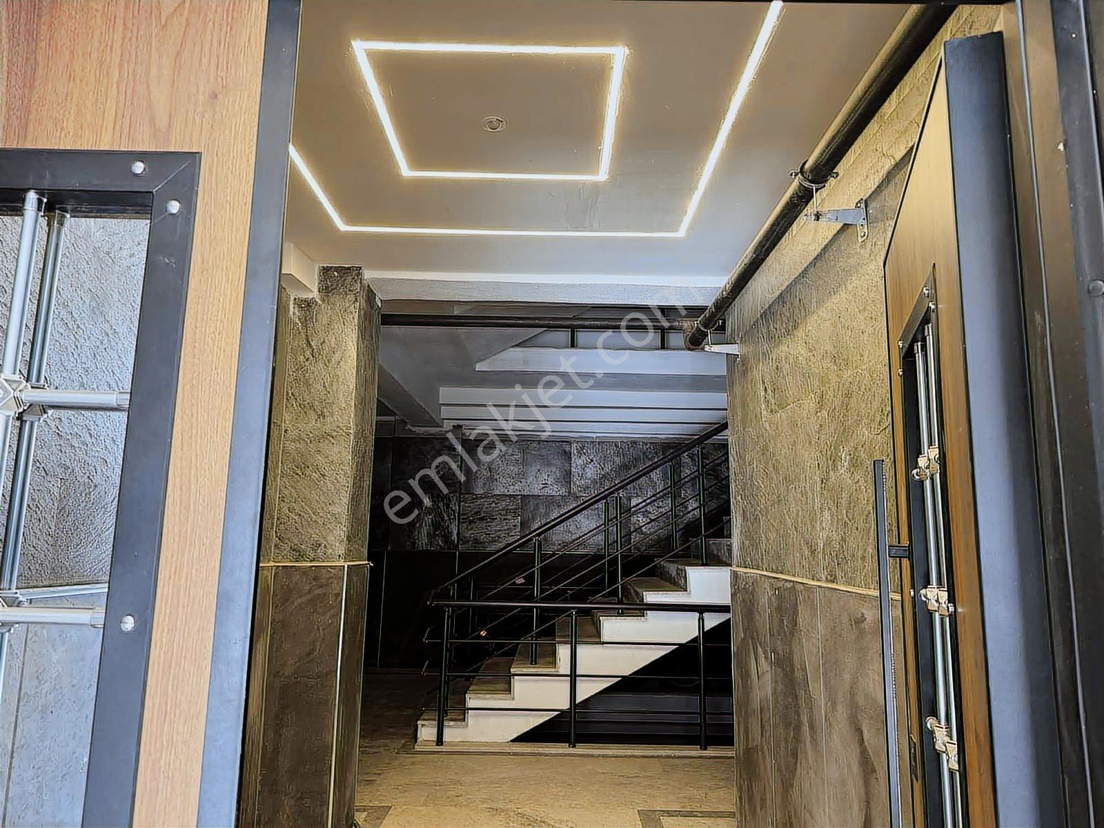 Bakan Dan Torbalının En İyi Lokasyonundaki En Prestijli Site - Görsel 27