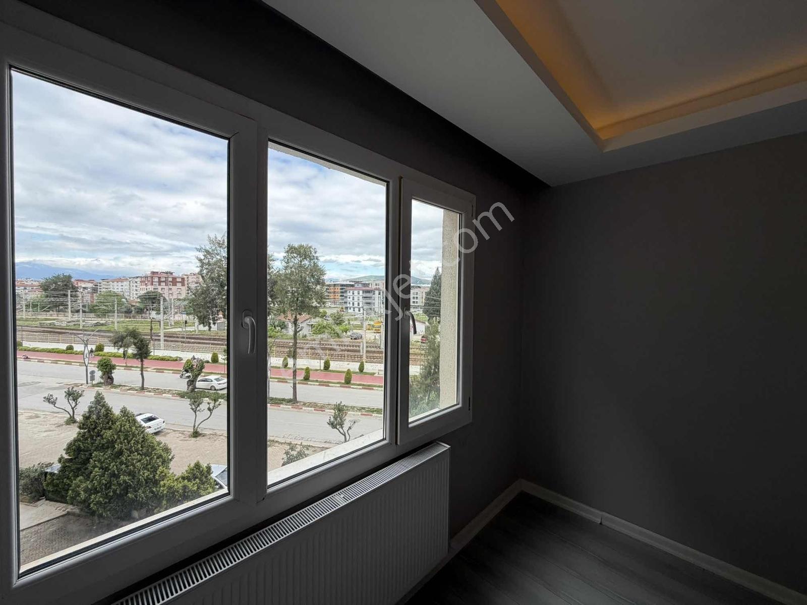 Bakan Dan Cumhuriyette İzban Karşısı 3+1 145 M2 - Görsel 7