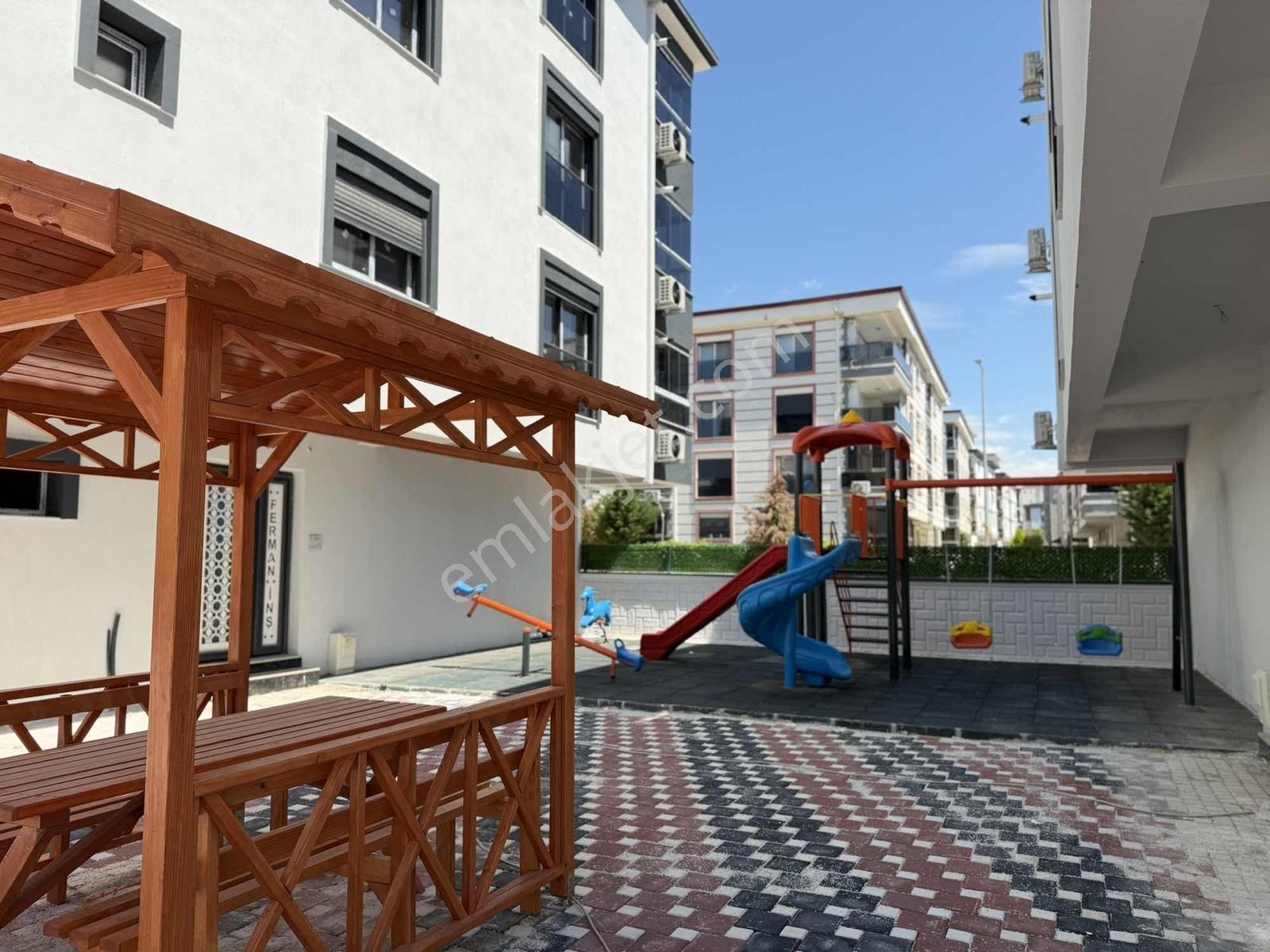 Bakan'dan Ultra Lux Merkezi Konum Site İçi 3+1 - Görsel 2