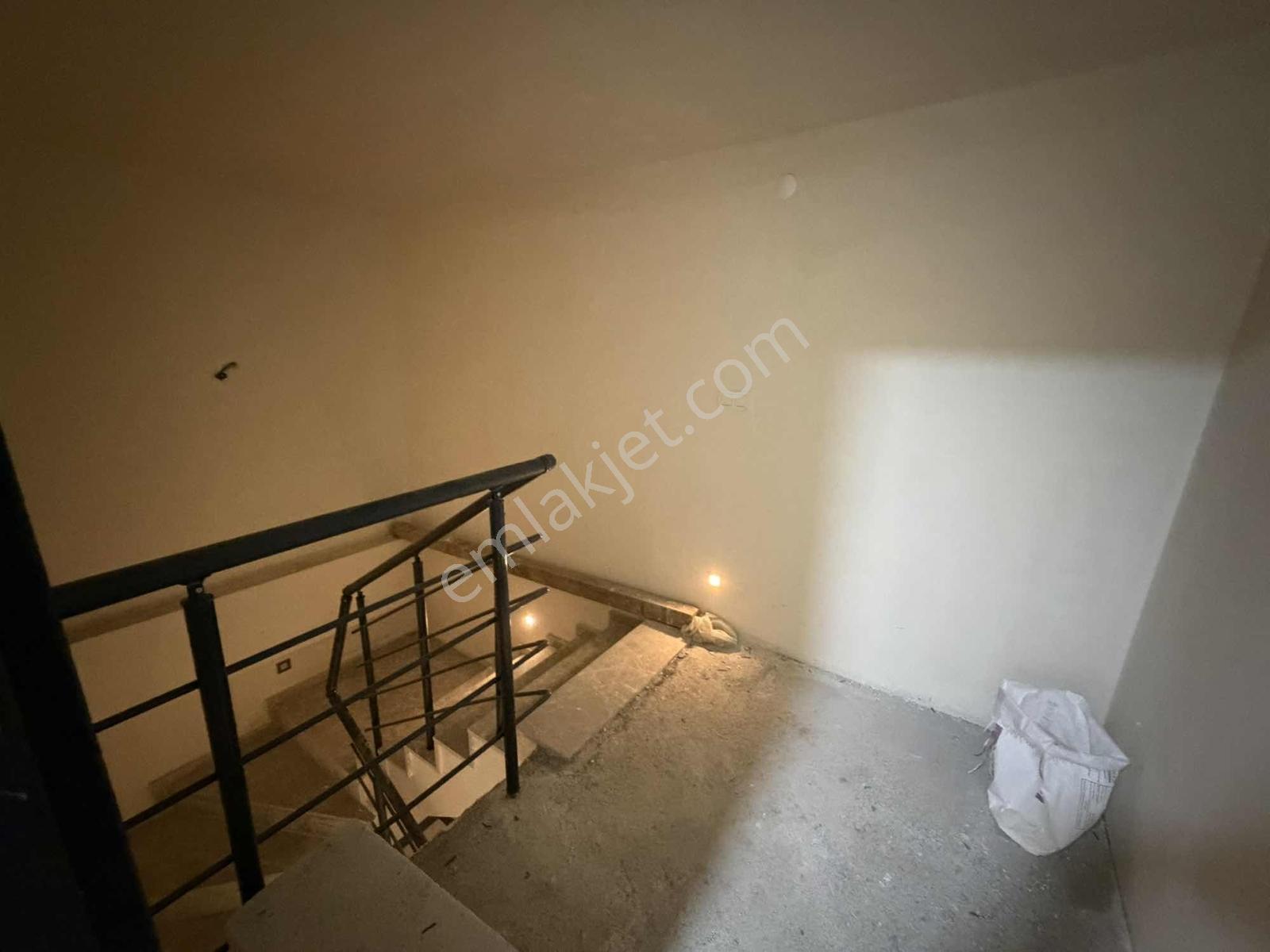Bakan Dan Torbalı Mahallesi Metropolis Bulvarında Çatı Dubleks - Görsel 23