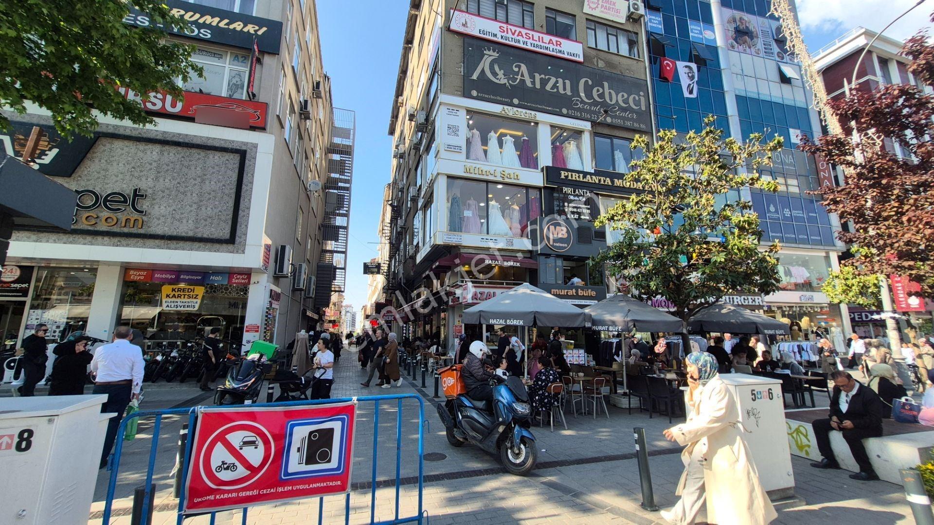 Ümraniye Alemdağ Caddesi Cepheli Tabela Değeri Olan Ofis - Görsel 34