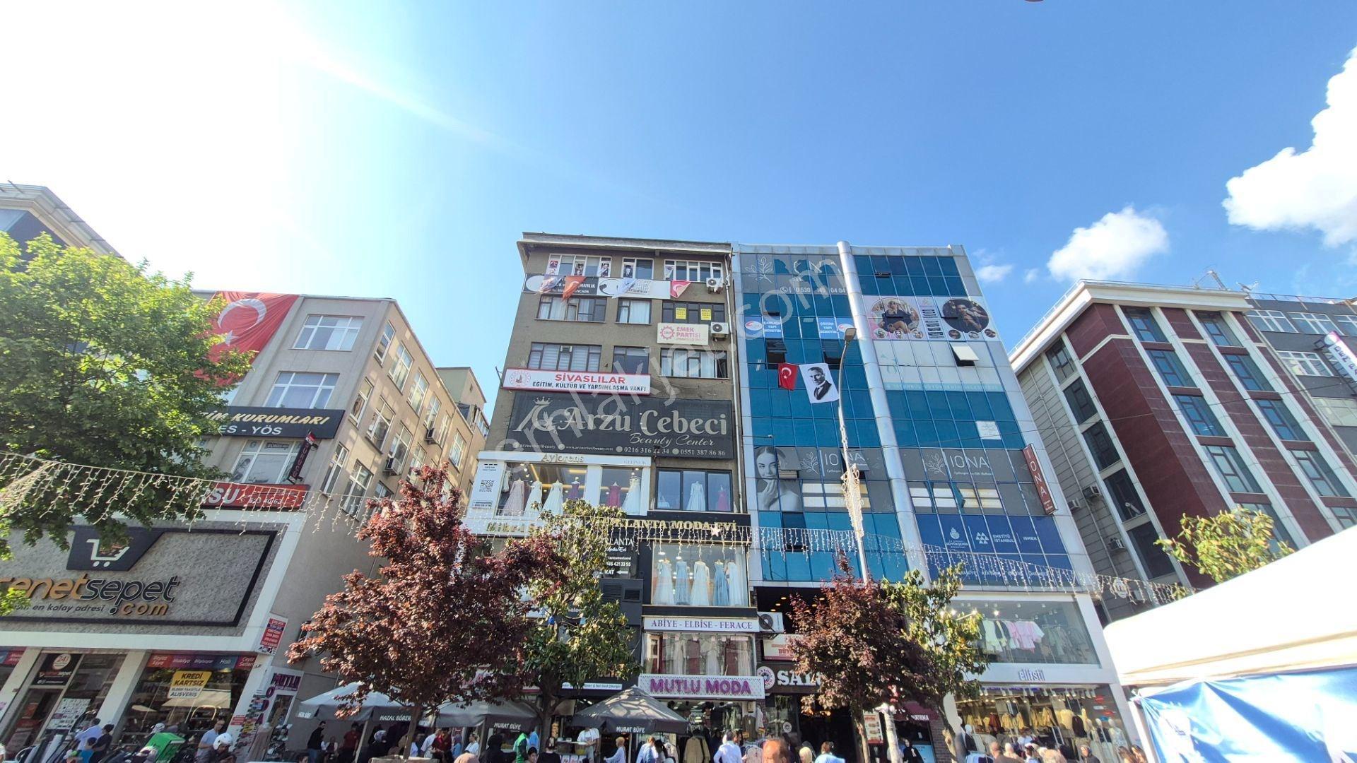 Ümraniye Alemdağ Caddesi Cepheli Tabela Değeri Olan Ofis - Görsel 29