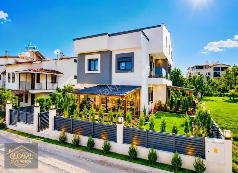 | Global | Köşe Ve Önü Yeşil Alan Askeri Kampa Çok Yakın Yazlık