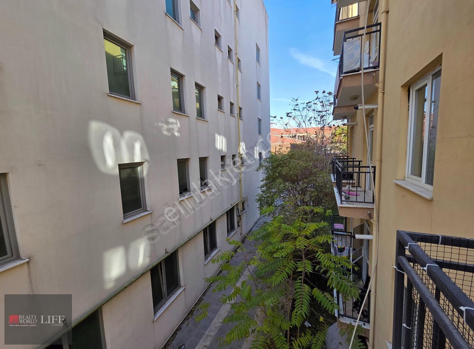 Rw Lıfe // Yenibağlar Siteiçi Arakat Asansörlü 1+1 Kiralık Daire - Görsel 9