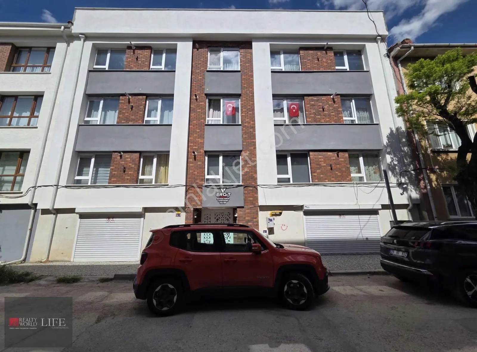 Rw Lıfe // Sütlüce 12.500 Kiracılı Arakat 1+1 Satılık Daire